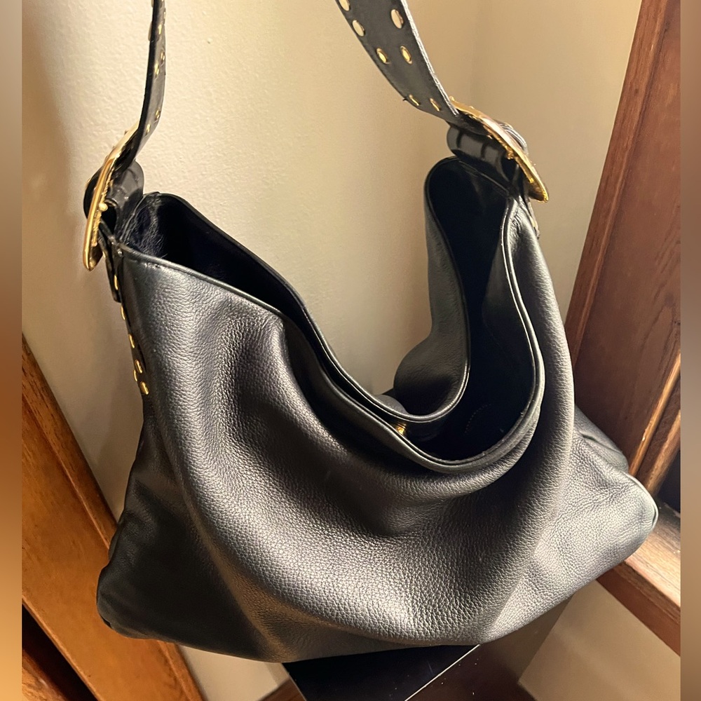 Be & D Black Leather Shoulder Bag